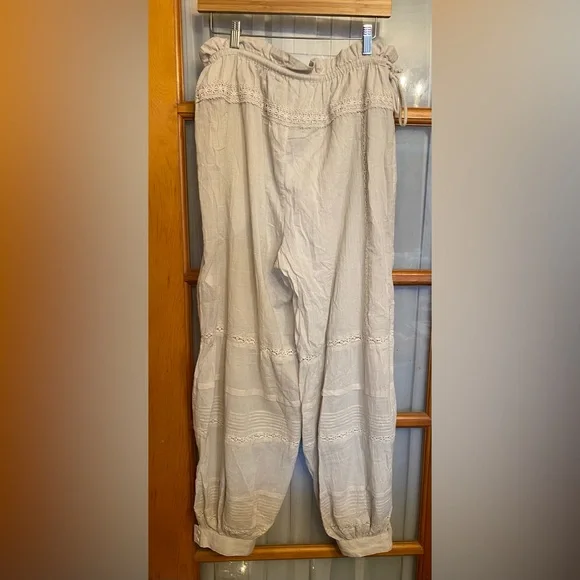 Free People Hemingway Balloon Beige Lace Trim Joggers Size M - Picture 4 of 7